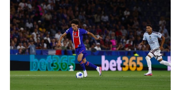 Paris Saint-Germain conquista títulos consecutivos da Supertaça Europeia Paris Saint-Germain conquista títulos consecutivos da Supertaça Europeia
